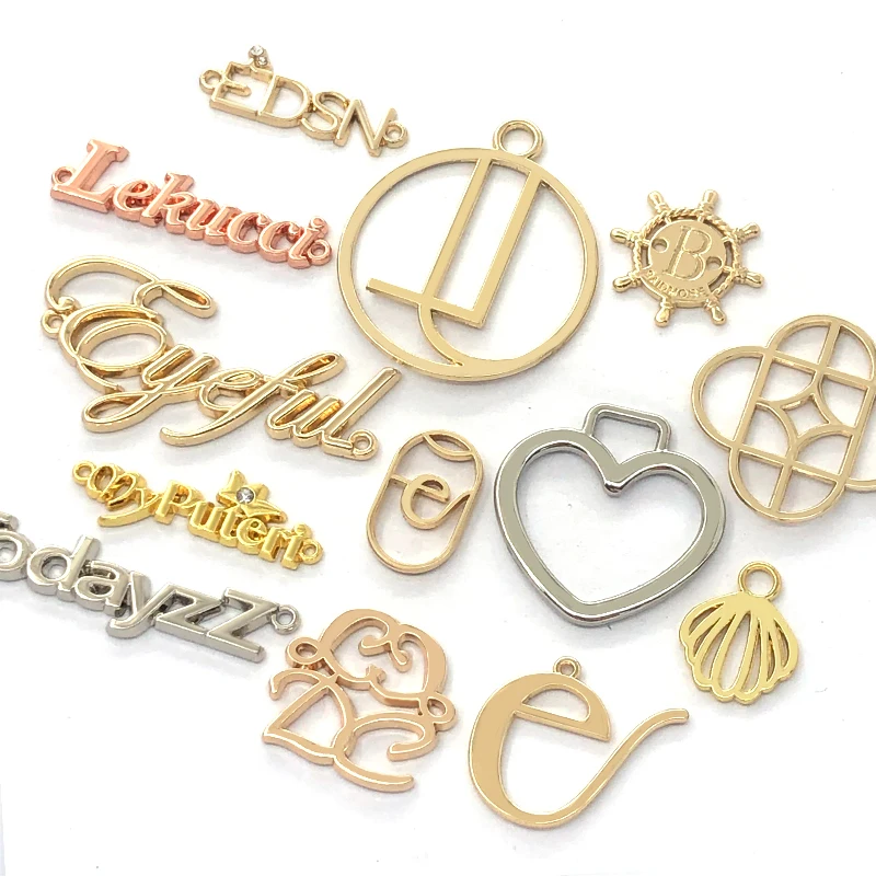 Custom Private Metal Tags Sewing Logo Label for Clothing Garments Handbags Jeans Swimwear Luggage Patch Folded Accessory Bags