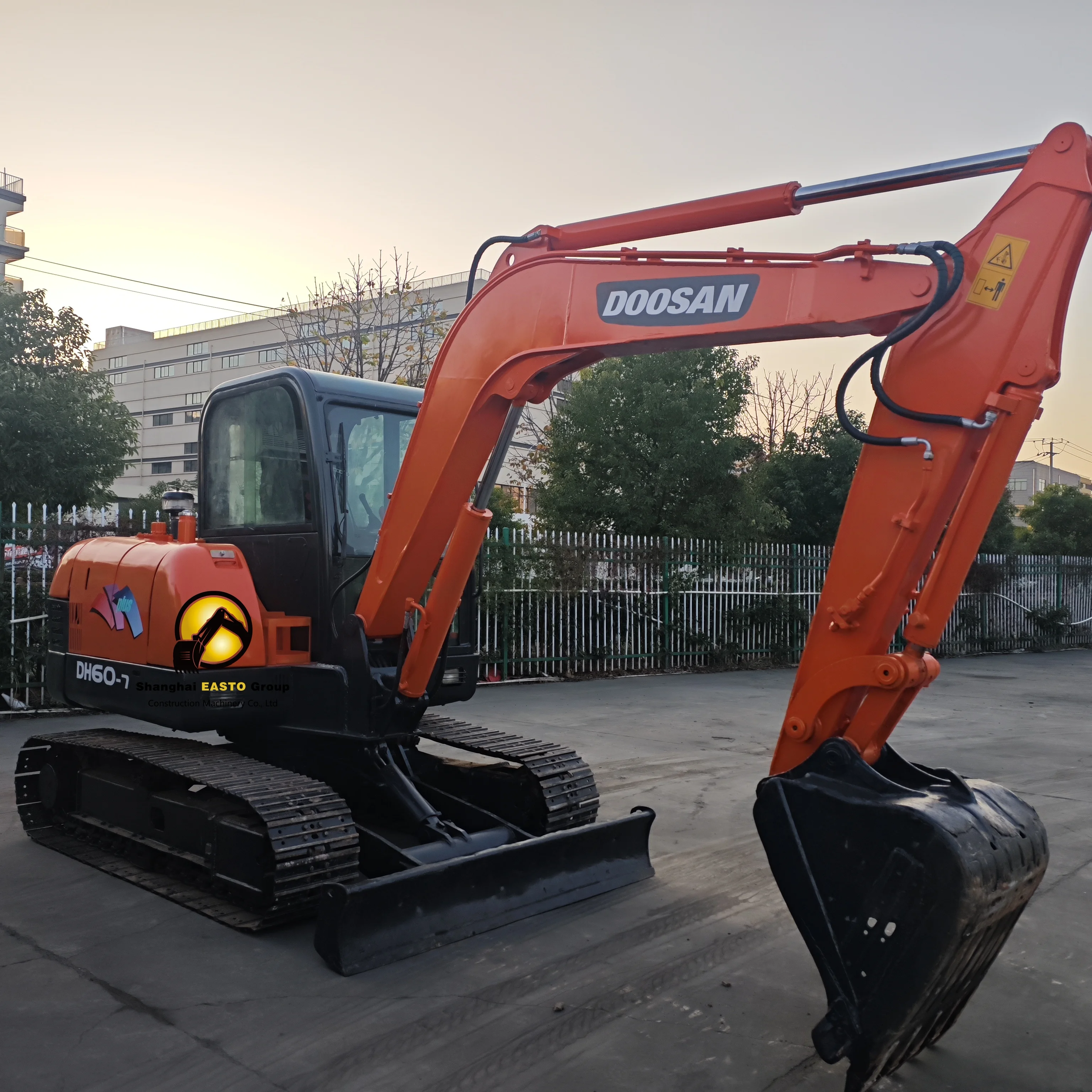 Оригинальный doosan DH55dh60 dx55 dx60-7 dx80 dx75 б/у Doosan 55 60 75 80 для продажи