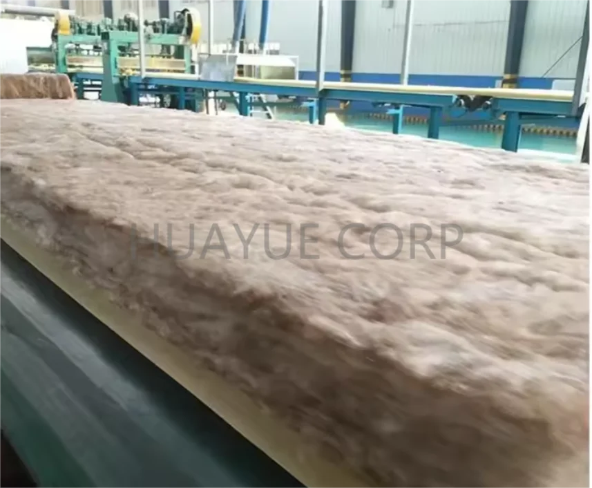 Good Heat Insulation High Quality Brown Glass Wool Rolls Fireproof Brown Glass Wool For Roof Heat Insulation