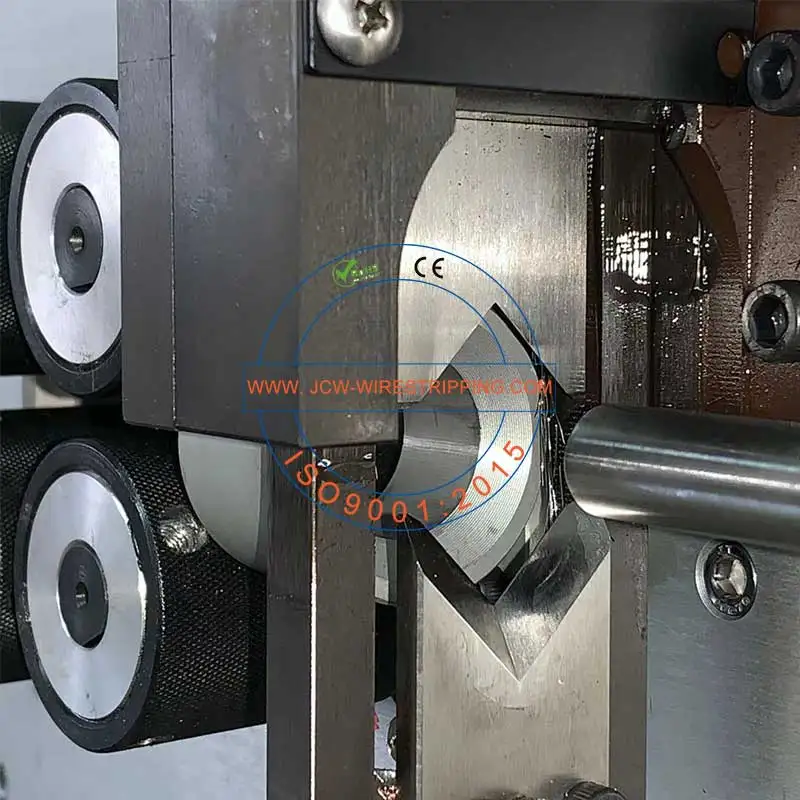 JCW-CS18 Computer wire cutting stripping equipment 70mm copper cable super stripper automatic machine