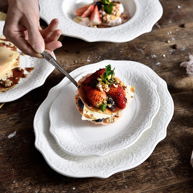 HoReCa Printing LOGO white Round ceramic shallow plates wedding personalized embossed porcelain plates