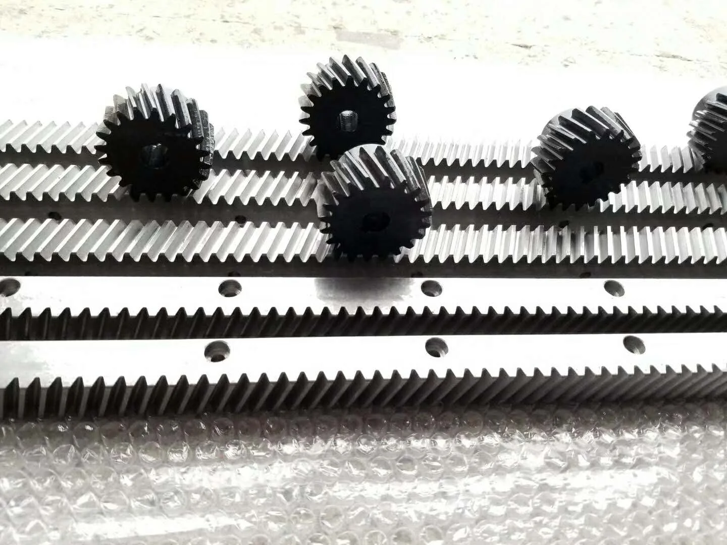 1325 plasma cutting machine DIN8 M1.5 15*15*1000mm   Helical Gear Rack and Pinion