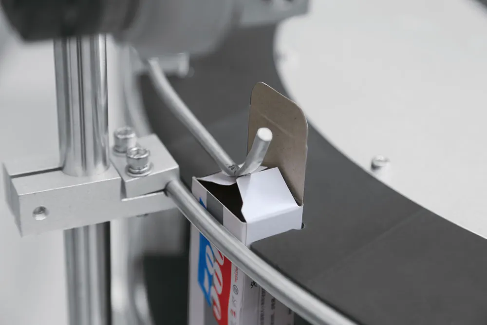 High Efficient Factory Price Vertical Pharmaceutical Blister Sachet Tube Bottle Cartoning Machine Semi Automatic