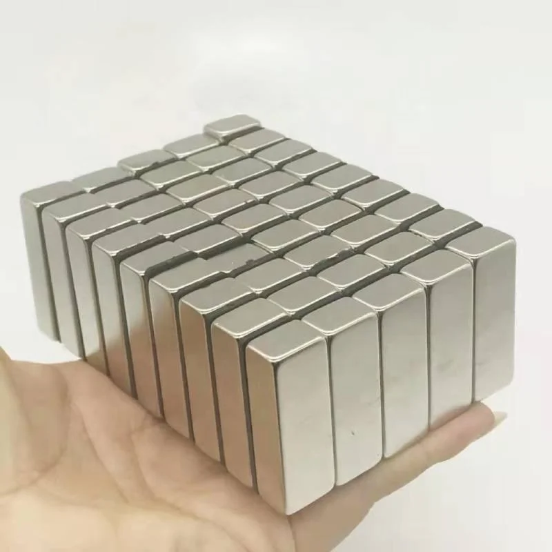 Сильный N52 N35 Ndfeb Блок магнит 40x10x5 мм композитный неодим редкоземельный продукт в магнитных материалах