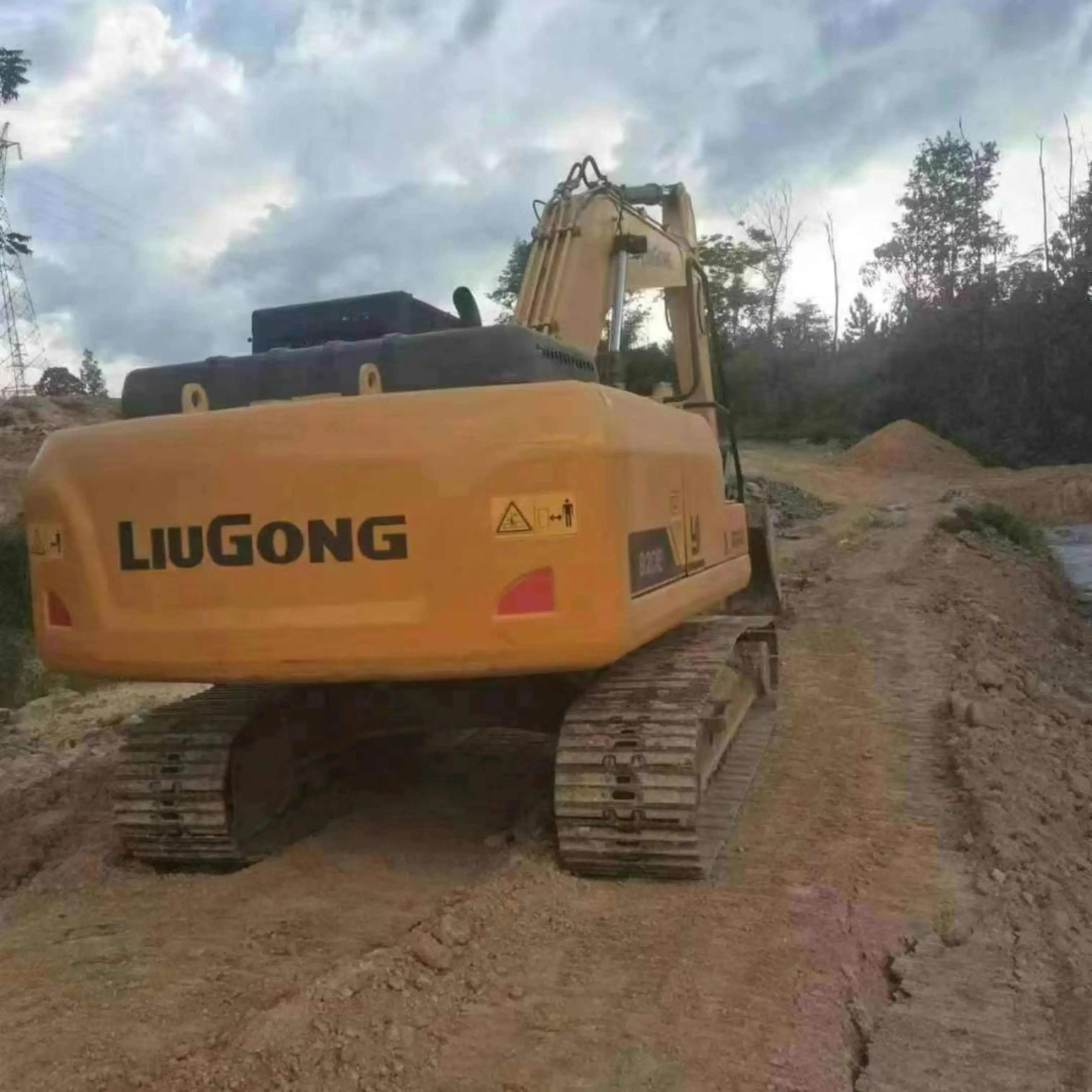 Original  heavy construction equipment 20Ton Used Excavator Liu GONG   920E