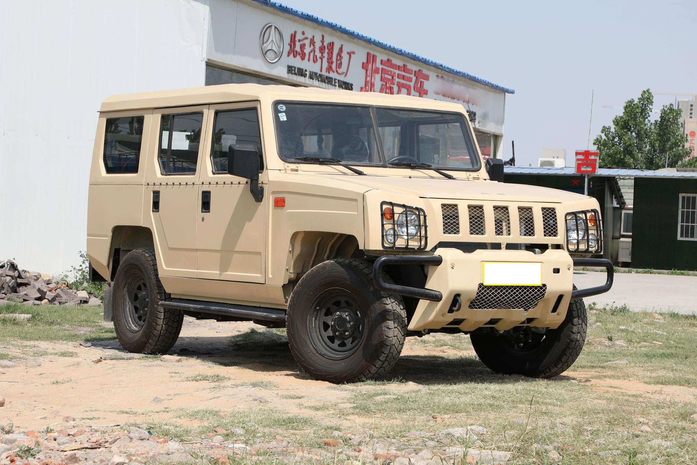 BAW warrior Китай бензиновый роскошный внедорожник