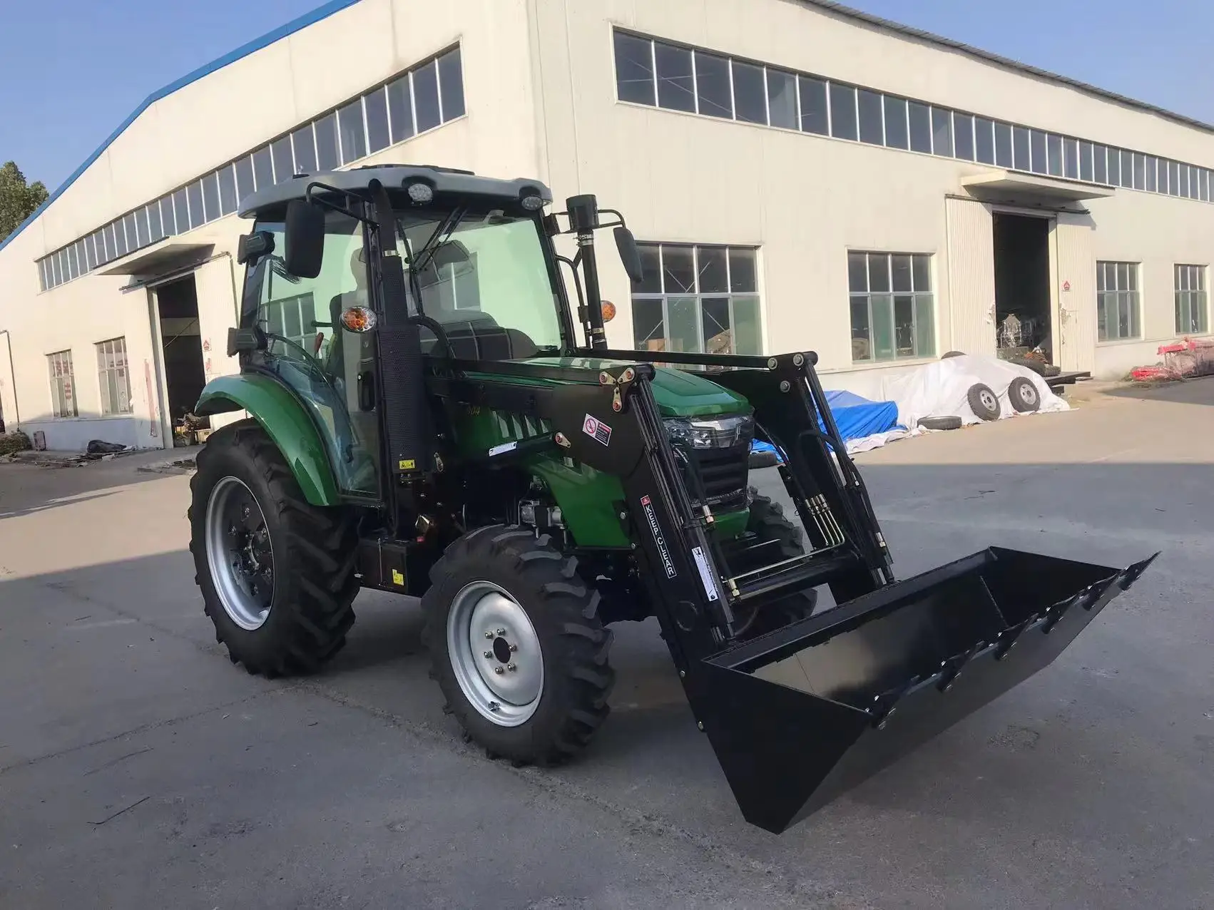 Wolf tractor80hp/ 90hp 4 WD farm tractor with front end loader