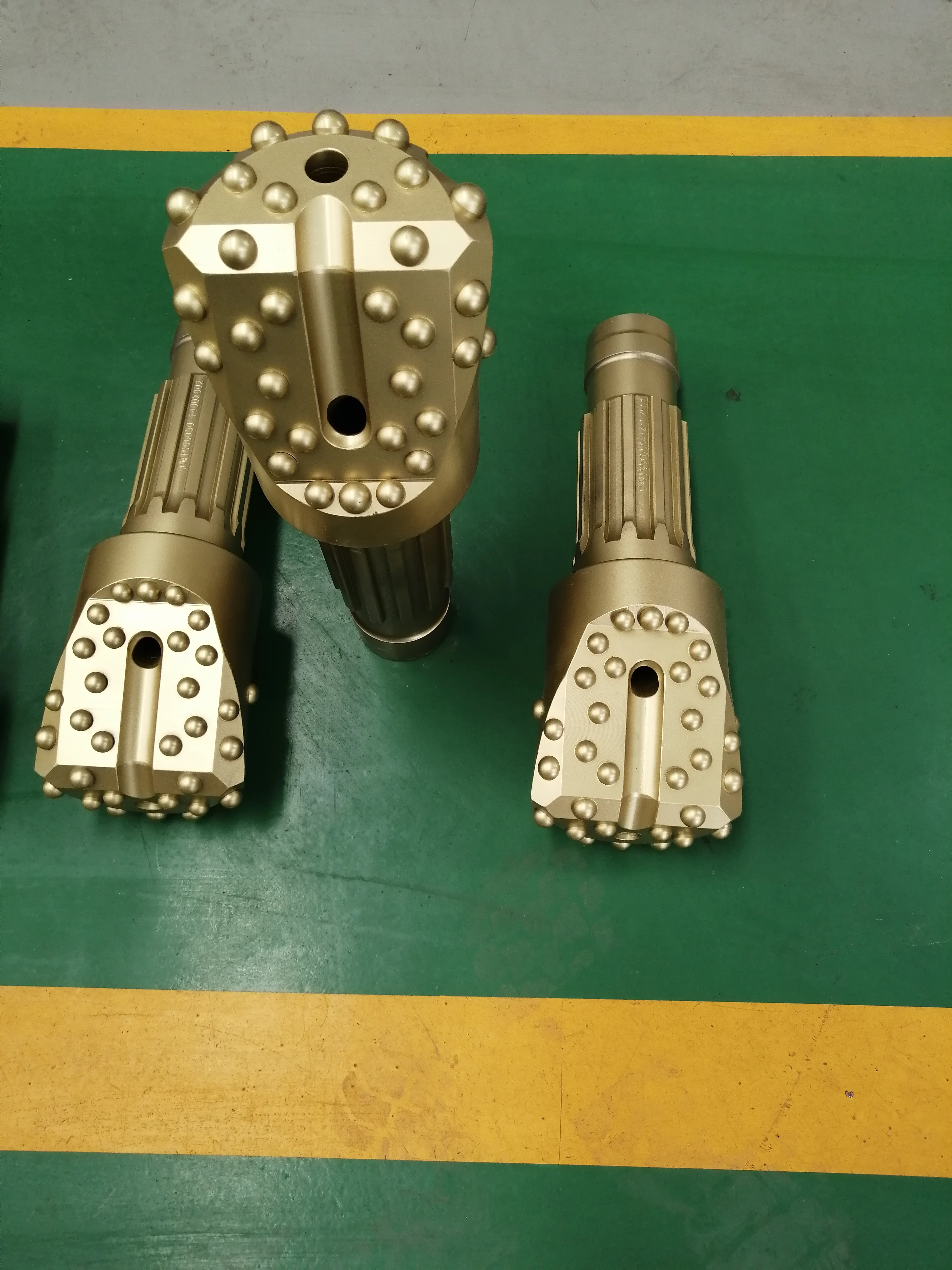 SPM DHD 350 360 3 4 5 6 inch  dth hammer  chamfering  cobalt drill bit set