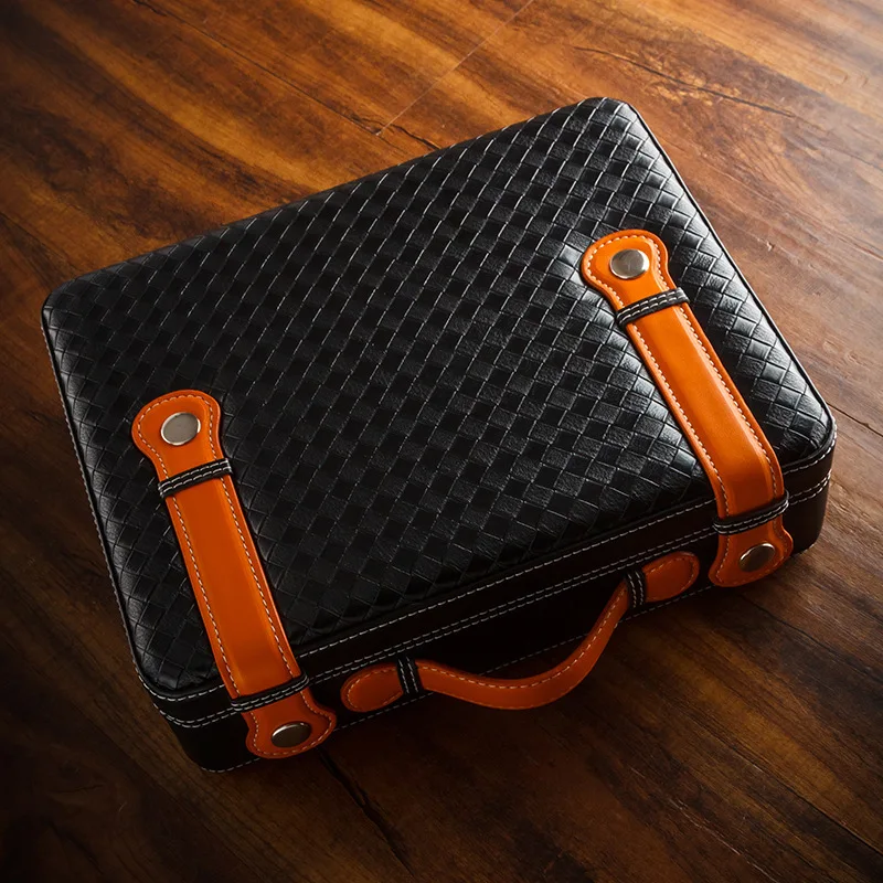 Portable Cigar Humidor Leather and Wood Cigar Box Handmade Handheld With Humidifier For Travel Home