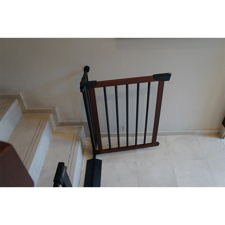 High quality one-handed use wooden metal baby barrier child safety gate stair baby gate metal