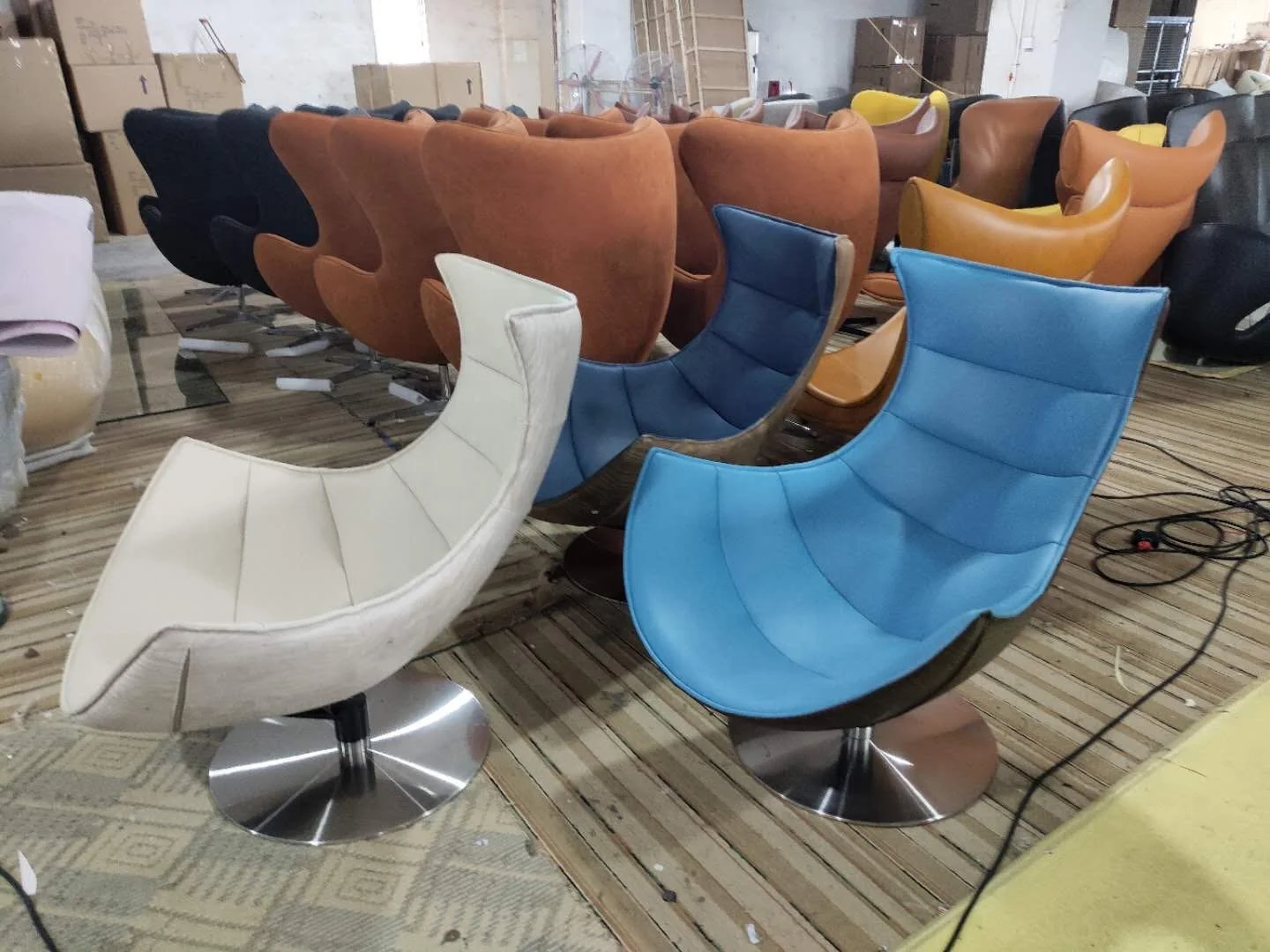 
OU303 MOMODA Danish mid century design furniture Oluf Lund and Eva Paarmann Lobster Lounge Chair 