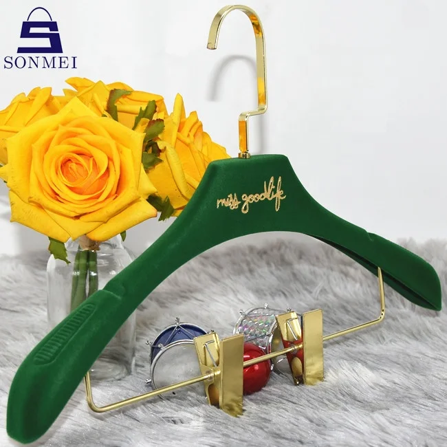 Metal clips embossed logo coat nonslip green velvet skirts hanger