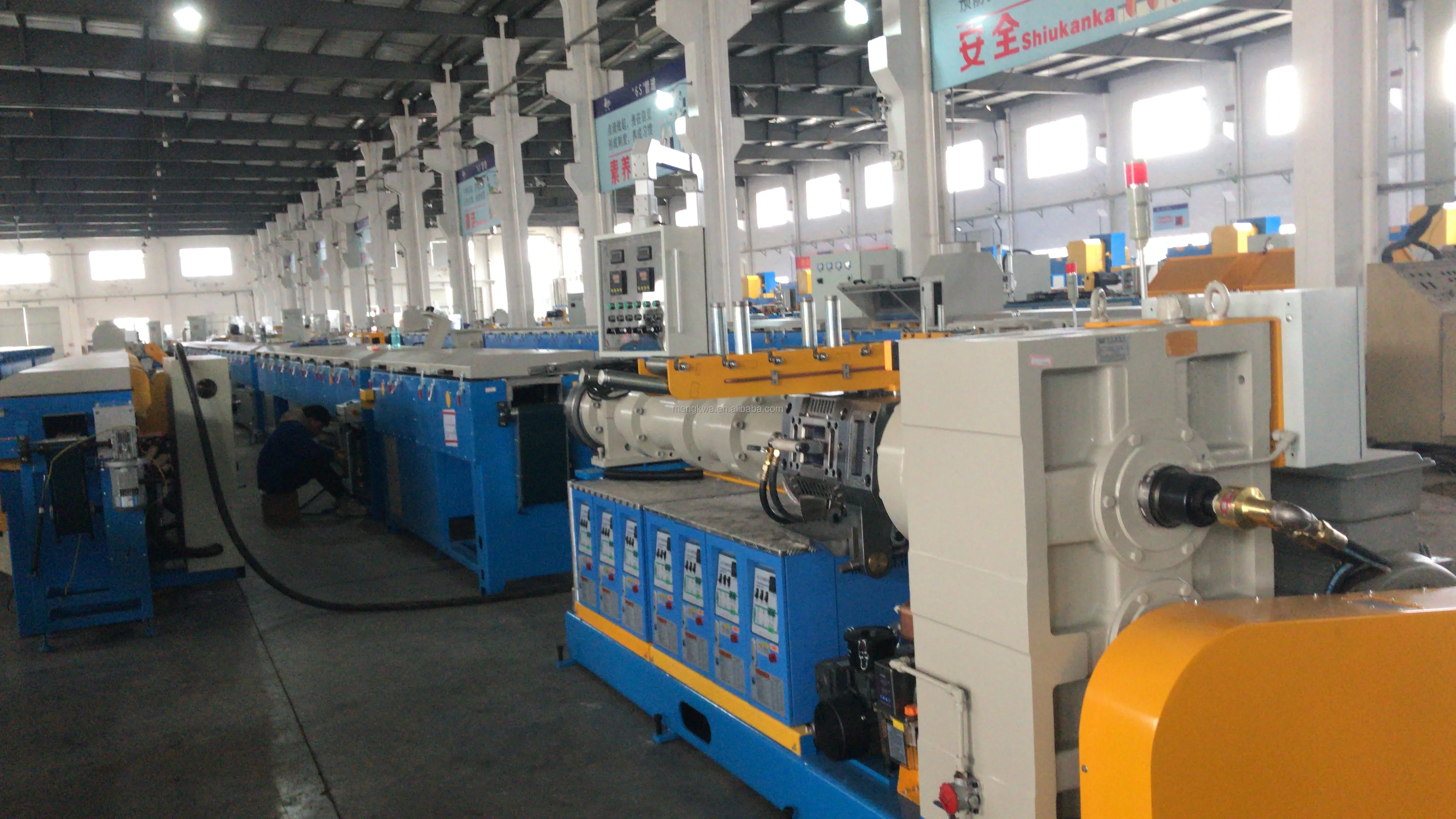 Cold Feed Exhausted Rubber Extruder