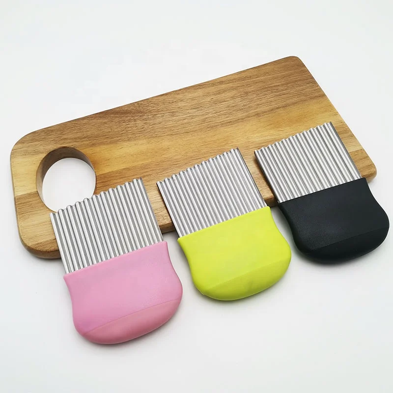 Crinkle Cutters Stainless Steel Wavy Cutter Kitchen Utensils Vegetable and Wavy Knife Potato Crinkle Cutter Crinkle Wavy Chopper