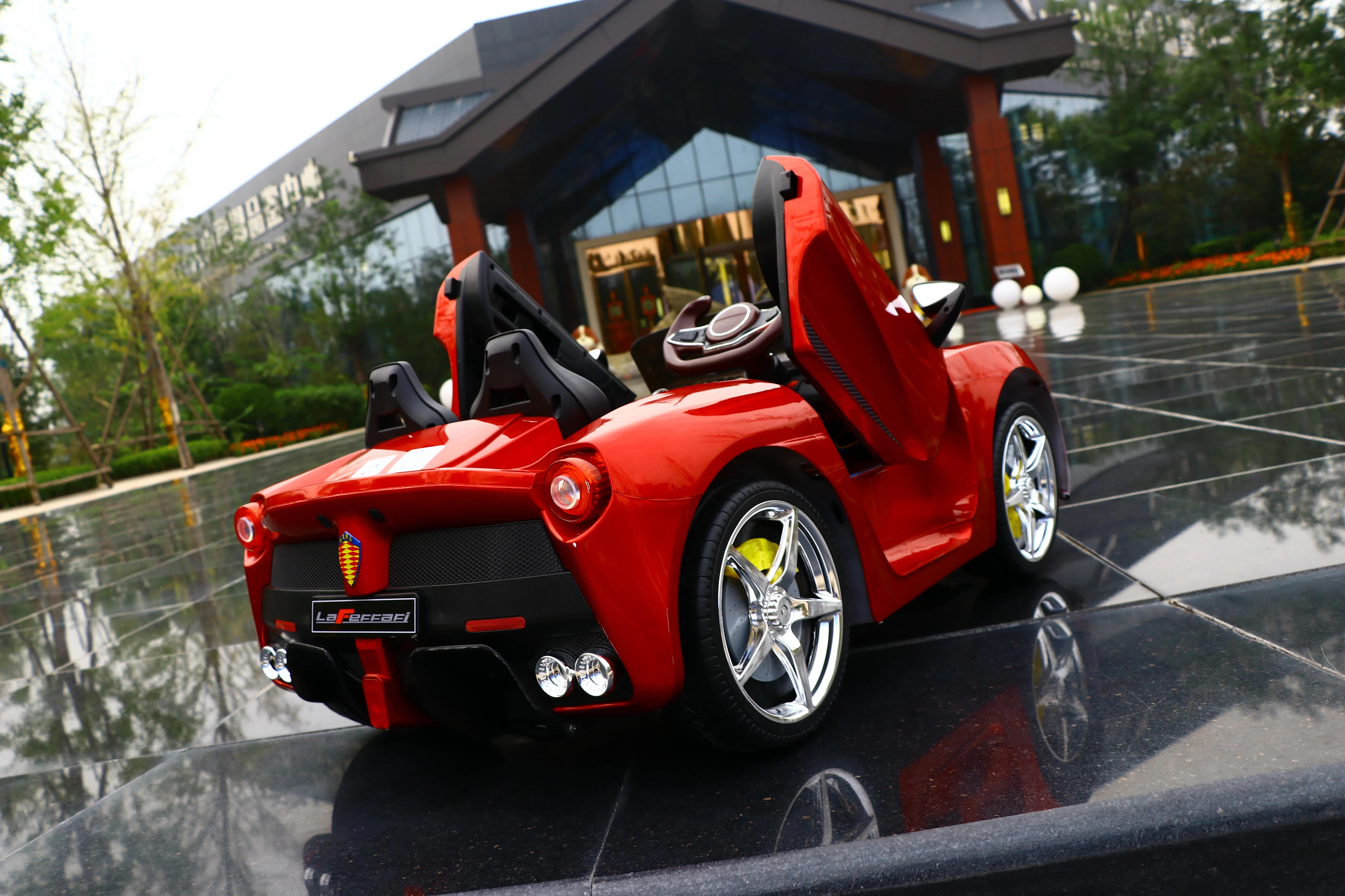 New Design Luxury Emulation  Two-seats Remote Control Ride On Electric Kids Car 2-9-year-old children toys for sale