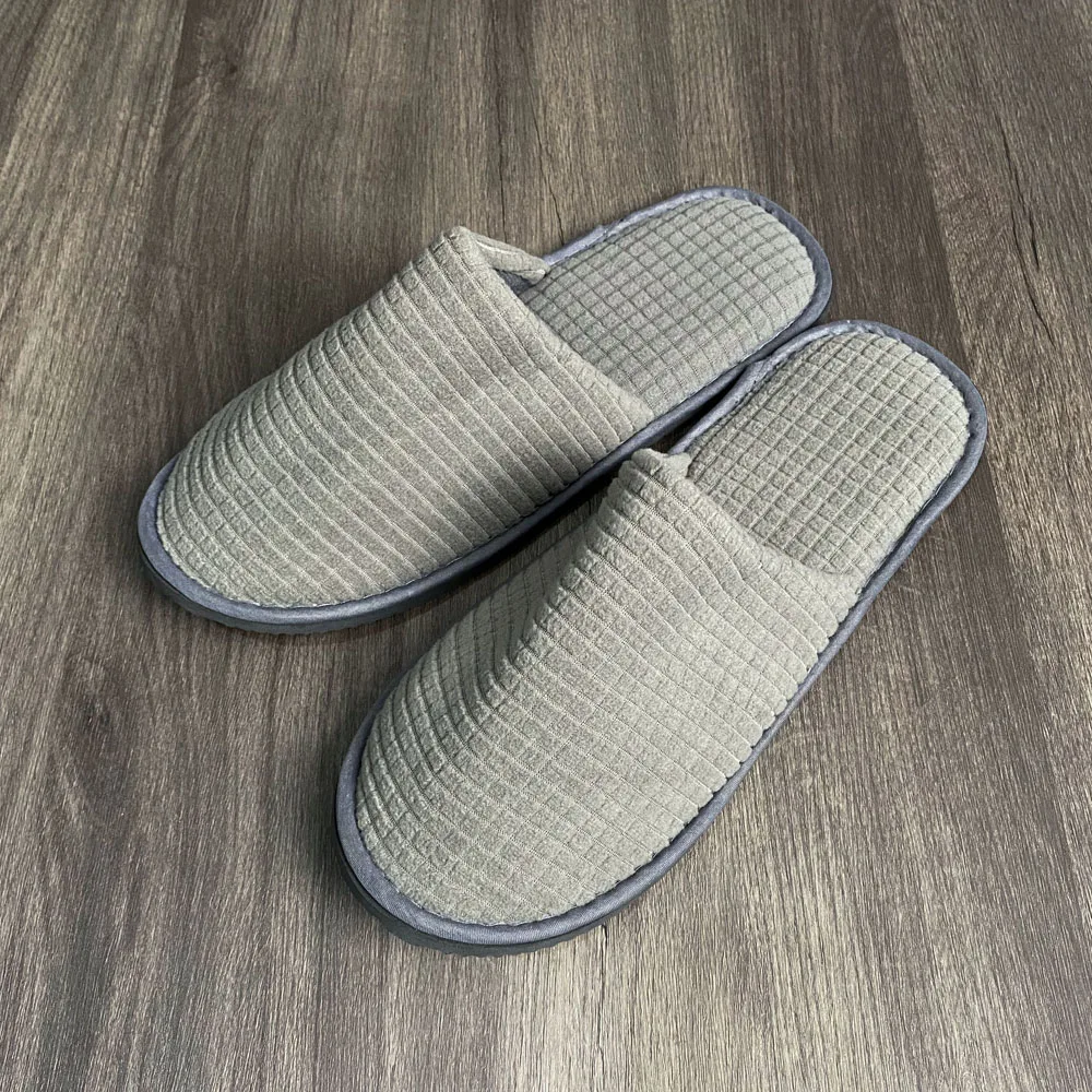 Hotel customized disposable slippers non-woven hotel slippers velvet coral velvet waffle hotel slippers