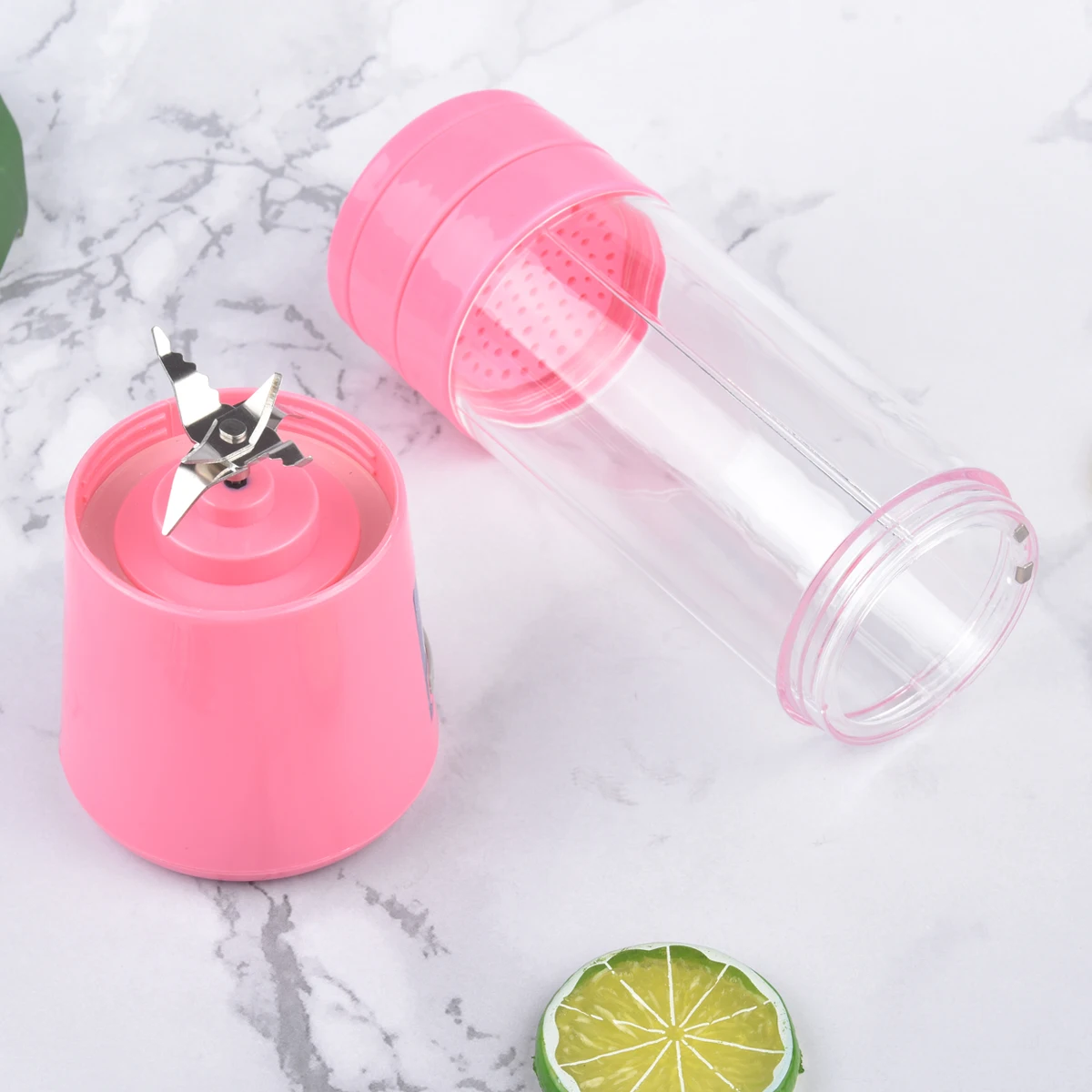 
2021 Hot Selling Mini Electricity Juicer Fruit Orange Juicer Sport Blender Factory First-hand Price fruit juicer disposal 