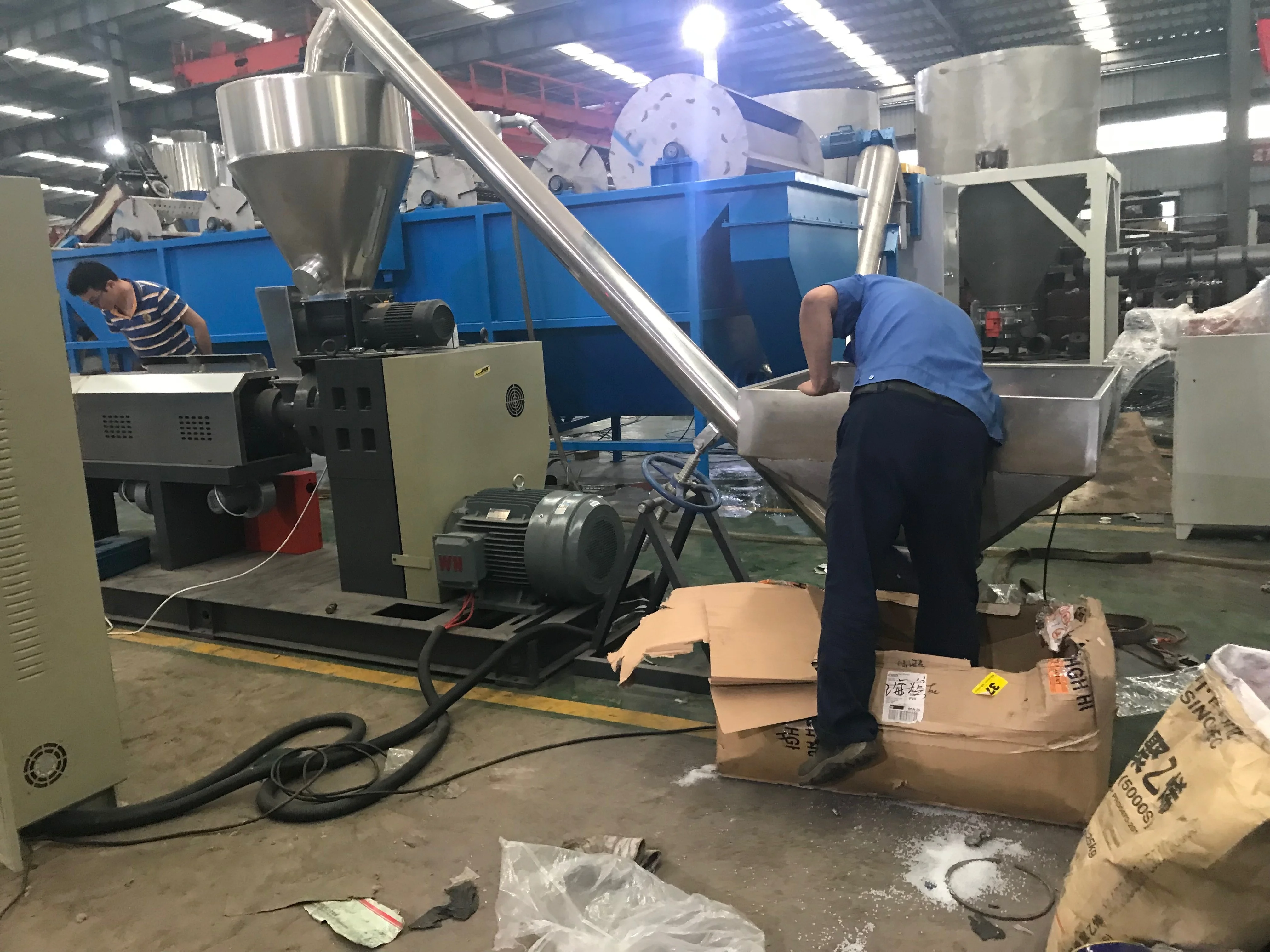 Competitive Price Waste PET/PP/PE/HDPE plastic recycle pellete making machine