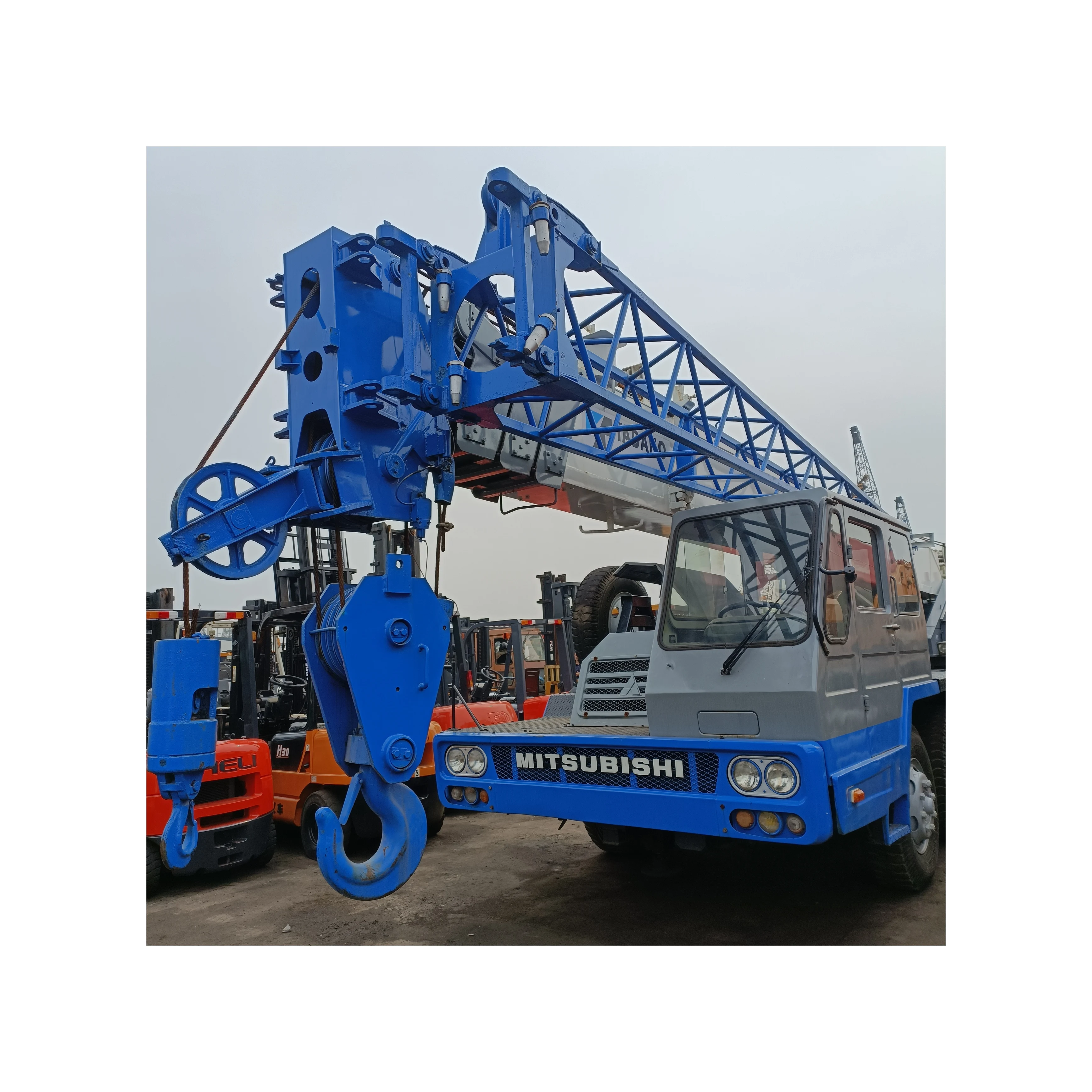 TL-300E used Crane  Tadano brand 30 Ton  Mobile truck  Crane  at cheap price