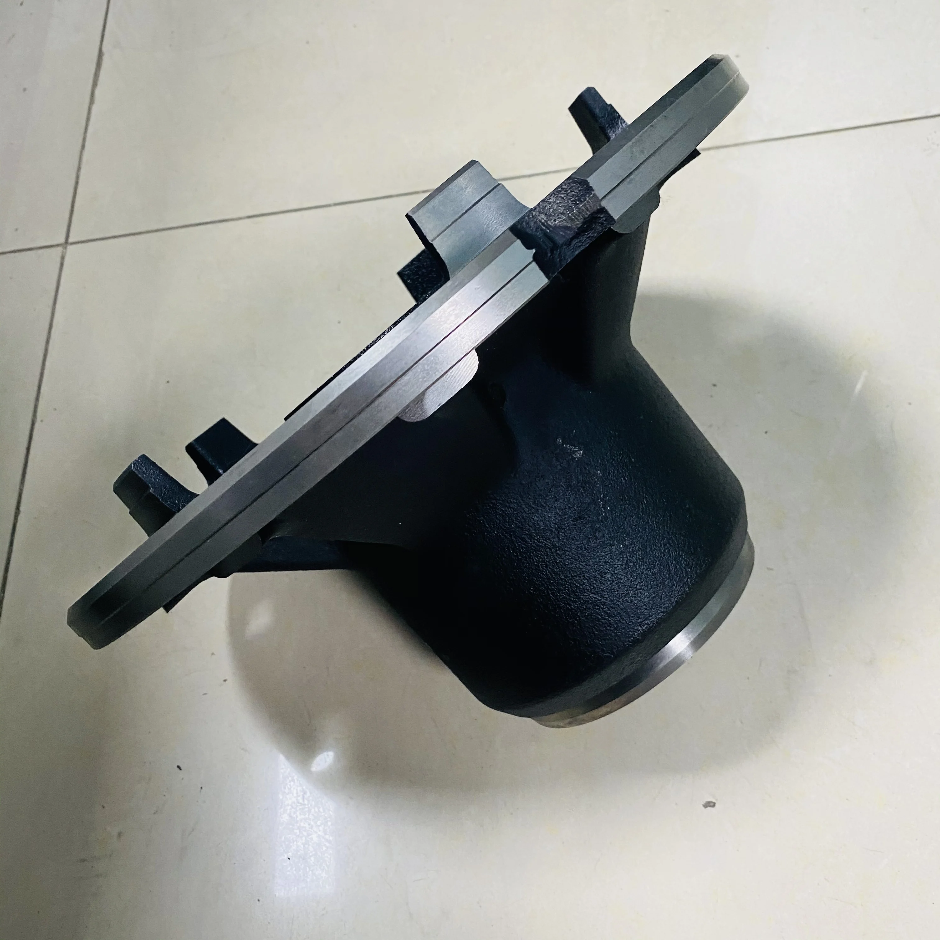 Factory professional HD90009410040 front hub