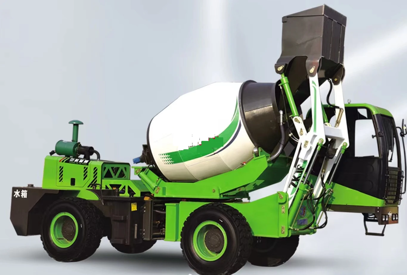2.0 Cubic Meter Mobile Self-loading and Pump Trailer Feeding Self Loading Concrete Mixer Truck