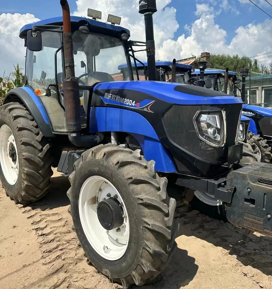 Used tractor LOVOL 200 HP 4WD Large used farm tractor in good condition