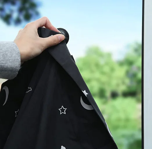 Hot Sale Adjustable Sunshade Portable Curtain Blackout Fabric Made Blackout Curtain With Suction Cup For Travel