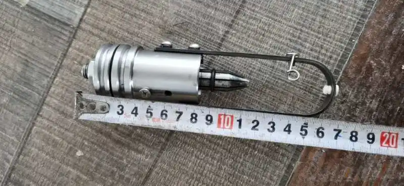 Машина для изготовления одноразовых ушных петель для маски для лица