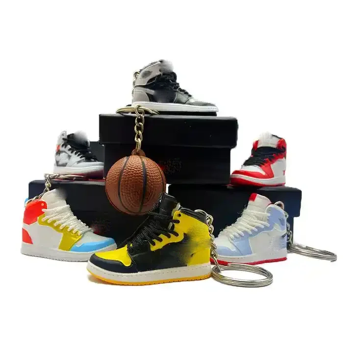 wholesale famous brands mini sneaker keychain with box and bag shoe keychain 3d sneaker keychain