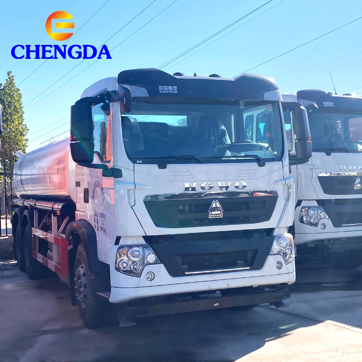 Cheap Brand New 2023 2024 Sinotruck Howo 6*4 Sprinkler Water Tanker Truck