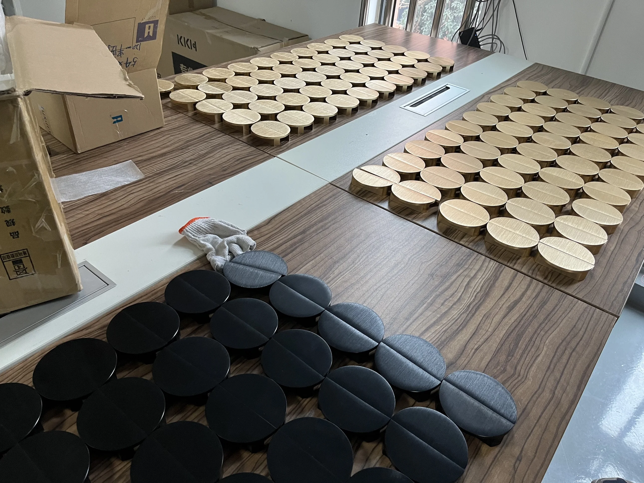 OEM drawer door gold half moon pull handles kitchen cabinet knobs Furniture door knob for dresser cupboard wardrobe hardware