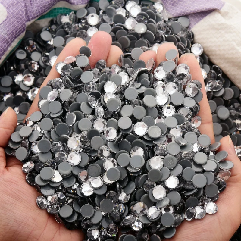 Factory Wholesale Over 75 Colors 1440pcs Intensive Glue Hotfix Stone SS20 Glass Crystal AB Rhinestones hotfix For Wedding Dress