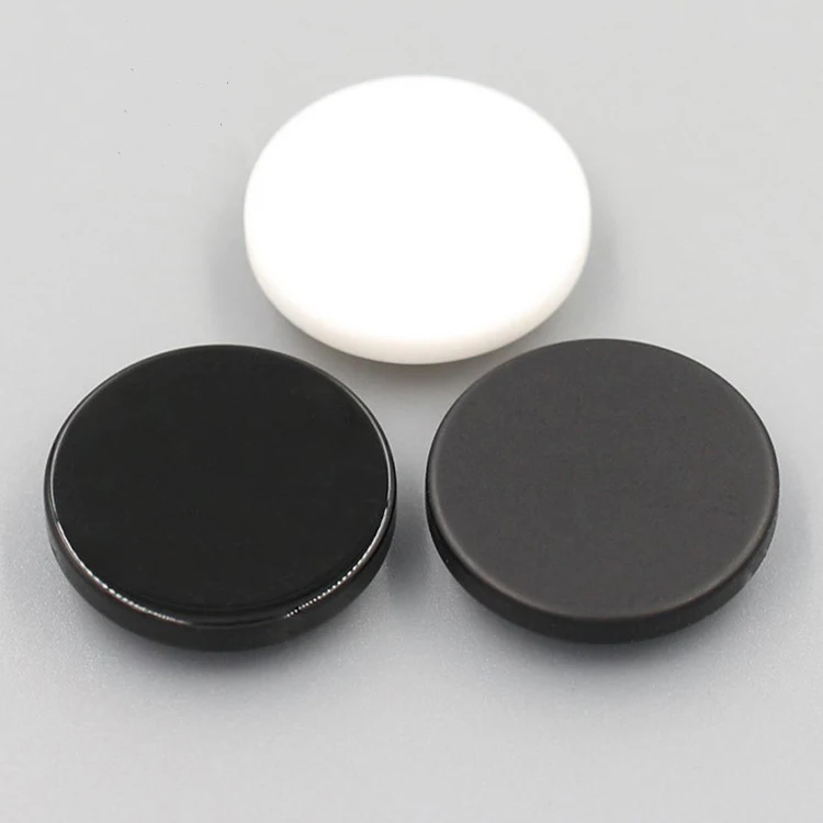 Wholesale Flat Coat Button White And Black Non Holes Shank Buttons Round Resin Button