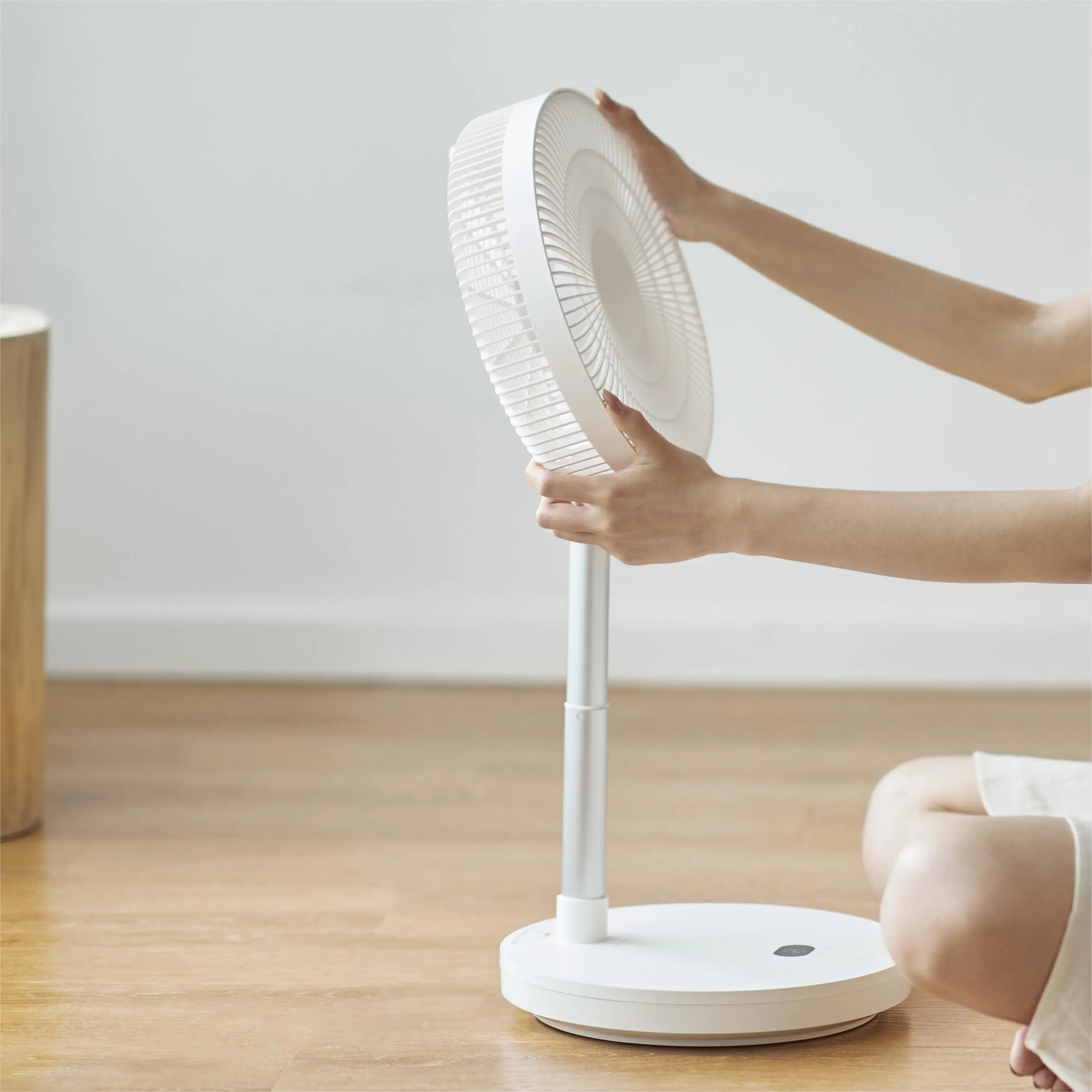 Intelligence Portable Folding Telescopic Fan Electric Air cooling Stand Fan with Remote Control