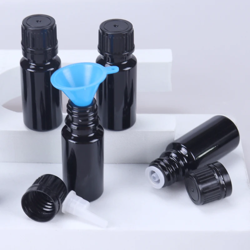 Cosmetic Packaging Matte Black Cosmetic 10ML Essential Oil Bottle With Plastic Screw Cap