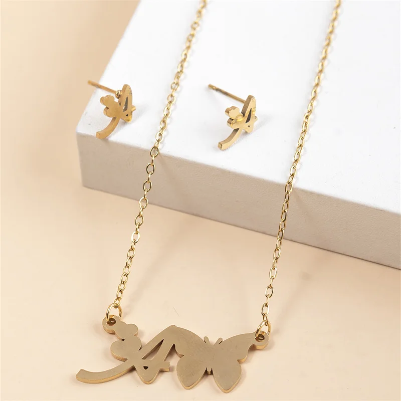 Лидер продаж, позолоченные буквы A и B с подвеской в виде бабочки, ожерелья из нержавеющей стали для женщин, ожерелье