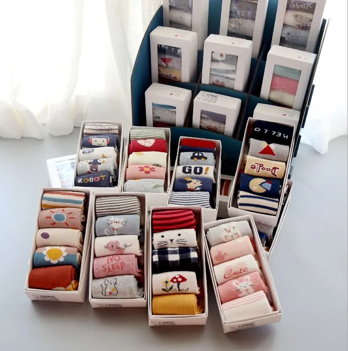 2020 new rubber bottom baby socks cartoon pattern breathable floor socks happy box socks