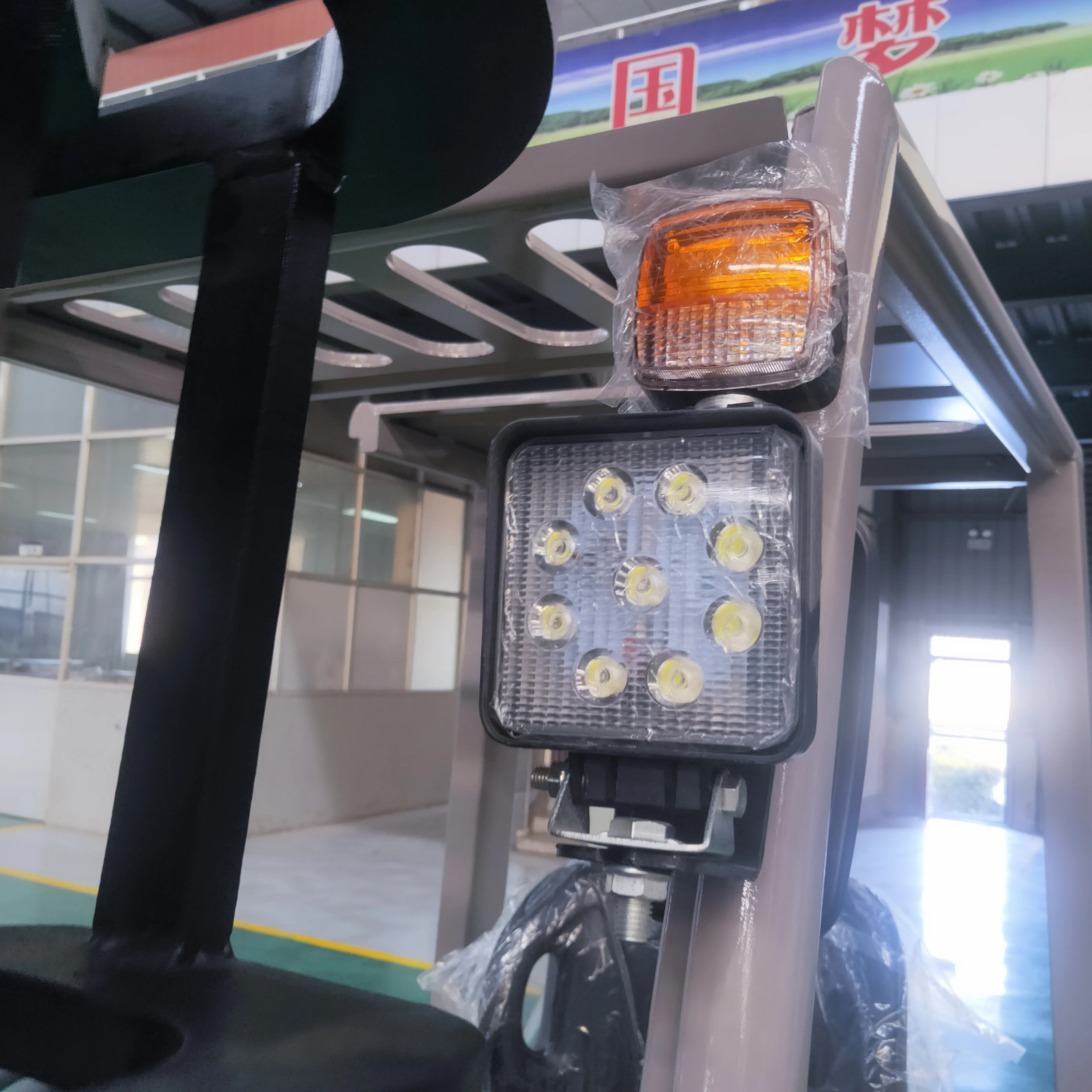 Low Cost Battery Forklift Truck 1.5 Ton 2ton 2.5 Ton 3ton 5 Ton China Mini Electric Forklift With Ce Certification
