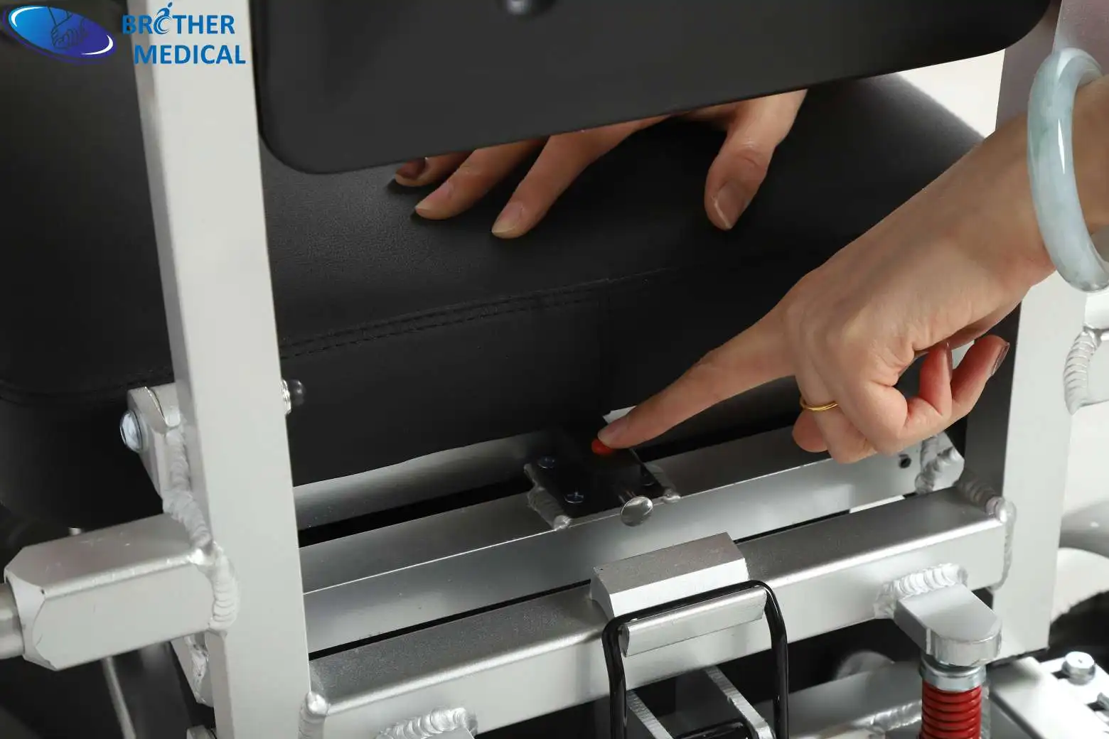 2022 silla de ruedas economicas para bajar y subir escaleras