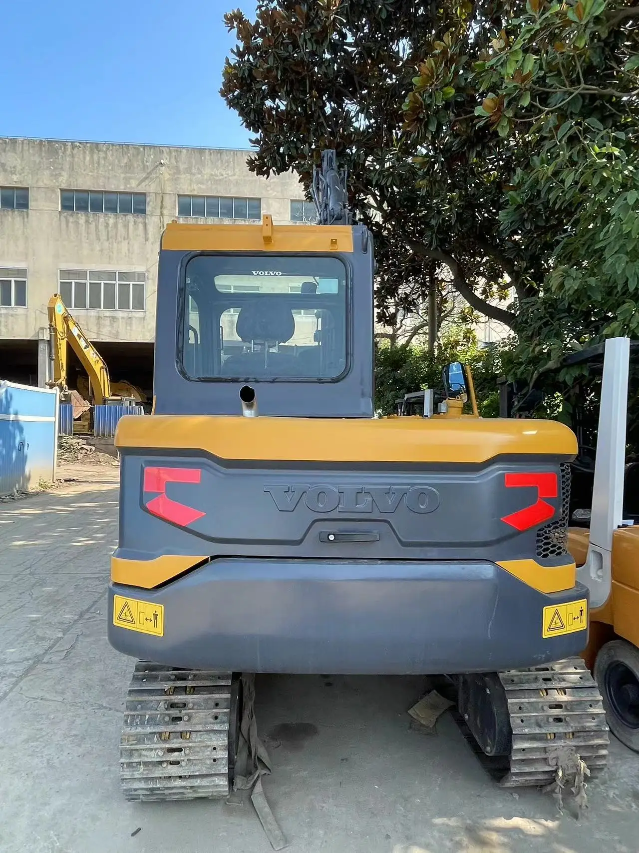 Used volvo excavator EC55D mini crawler excavator in low price Volvo mini excavator for sale