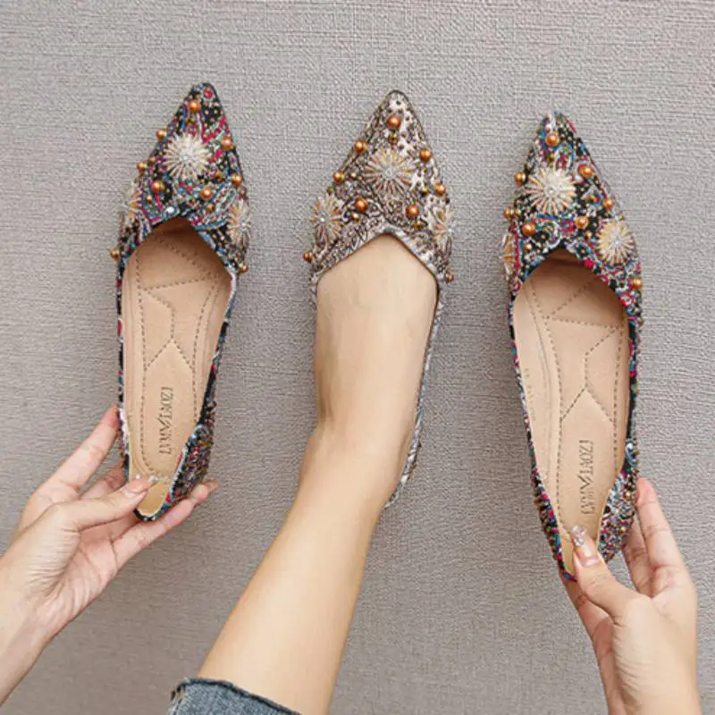 Retro Hot Selling Pantufla Loafer Slippers Luxury Diamond Rhinestone 2024 Ladies Pumps Flat Shoes