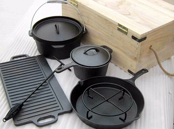 7 Pieces Outdoor Cast Iron Dutch Oven Pot Set Camping Picnic Cooking Pan With Wooden Box