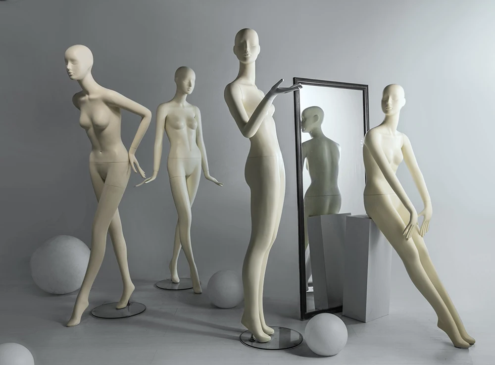 Новый дизайн, модный полноразмерный стенд, абстрактный женский манекен, использование известных брендов