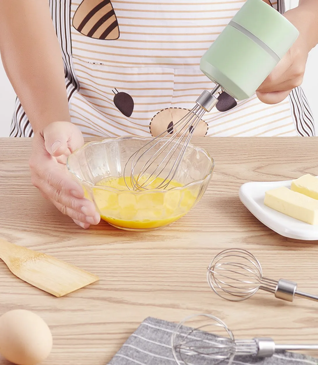 USB Electric Hand Mixer 3 Speed Handheld Mixer garlic meat food chopper Egg Beater with glass cup