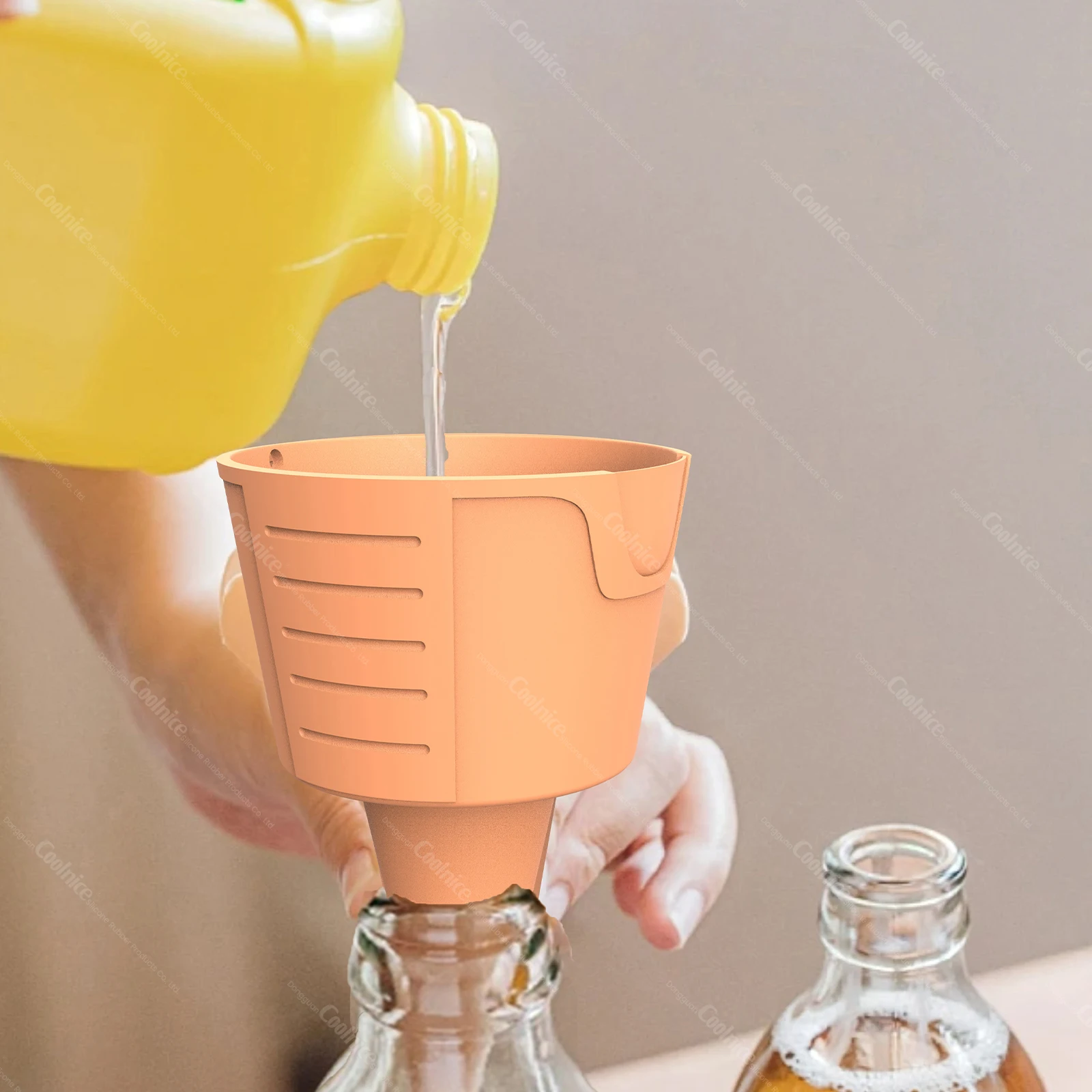 Factory Direct Products Kitchen Supplies Non Toxic Safe Silicone Funnels for Kitchen Use Measuring Cups