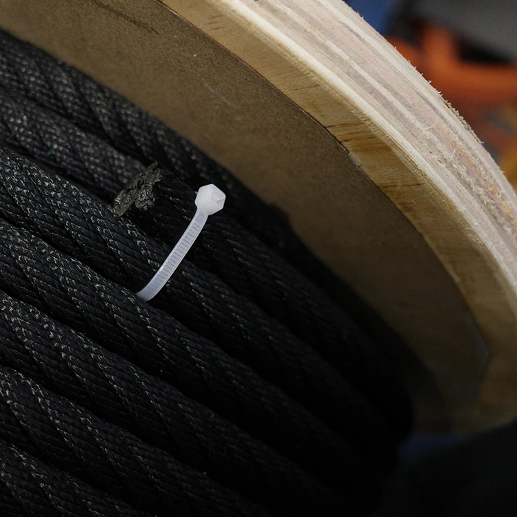 Outdoor Playground Climbing Rope Polyester Combination Rope With Wooden Tray Packing