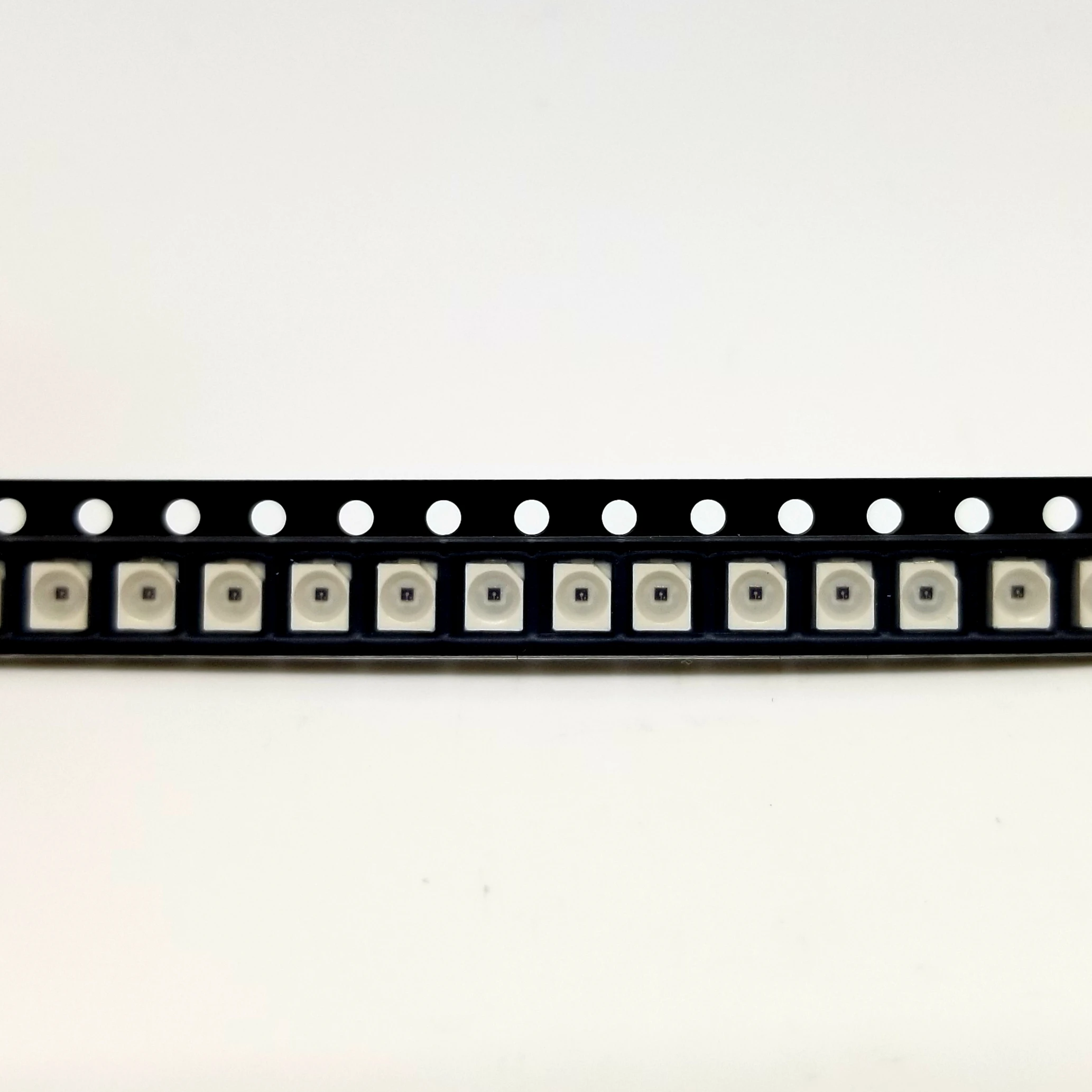 Пакет SMD, высокая чувствительность, быстрый отклик, может заменить компакт-диски, экологический фоточувствительный датчик PTSMD3528
