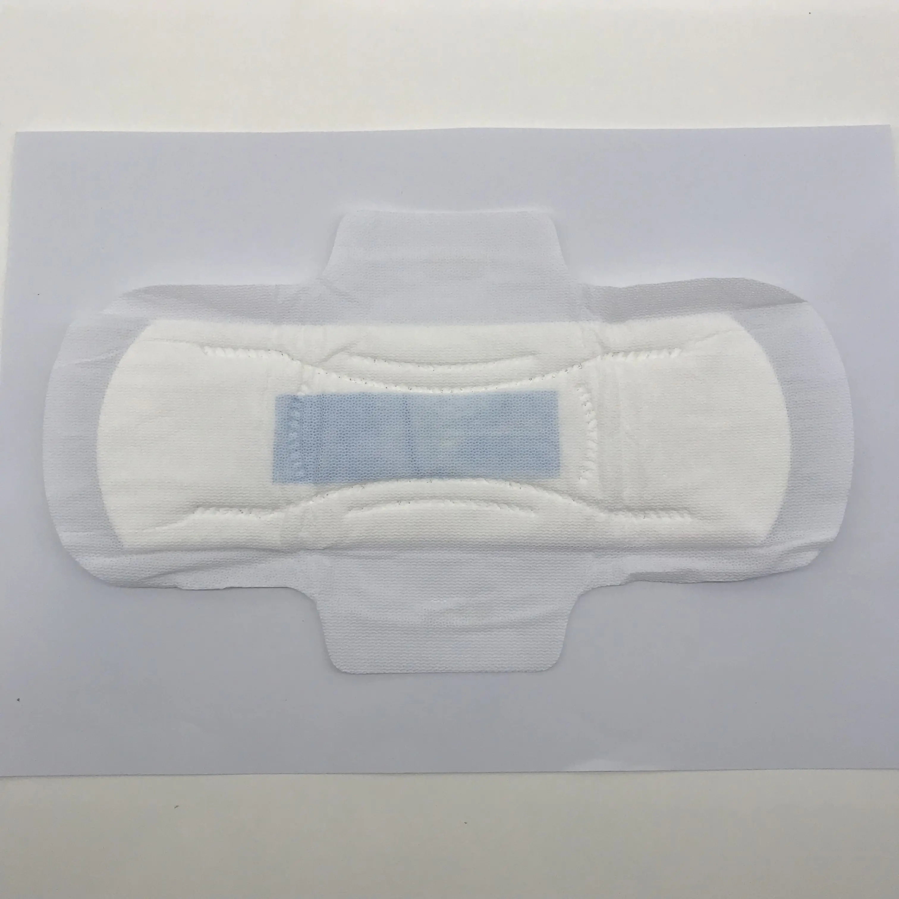 Organic sanitary pads with super absorbent polymer