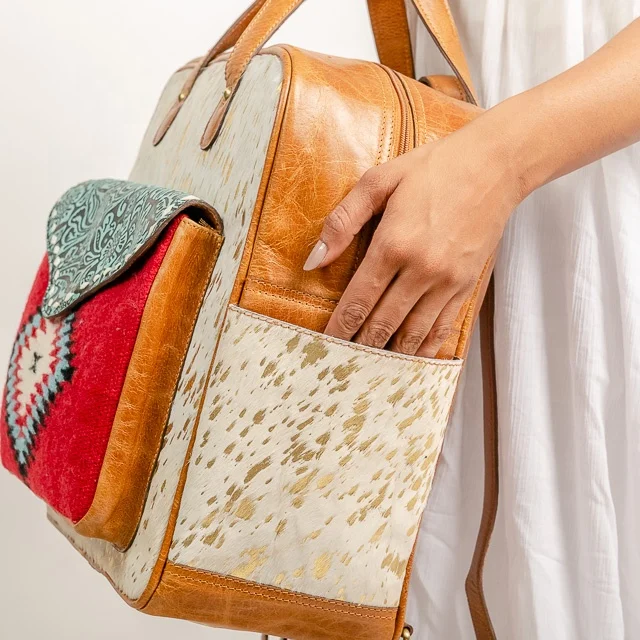 High Quality Genuine Cow Hide Leather Rucksack Daily Use Book Bag Logo Pattern Handle Small Size Gift Purpose Travel Backpack