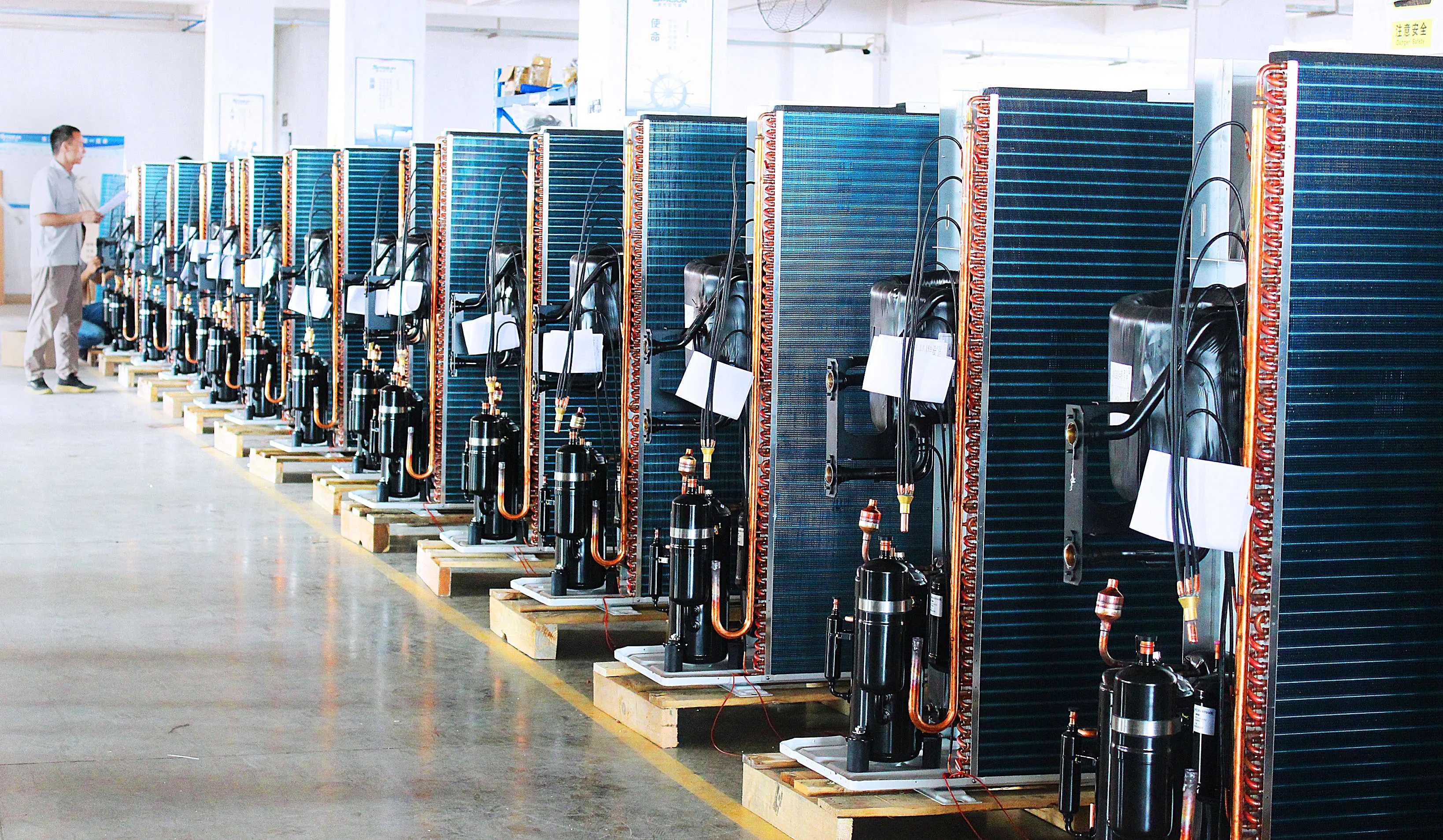 3kw -9kw Wifi Control  R32  Mini DC inverter Swimming Pool Heat Pump